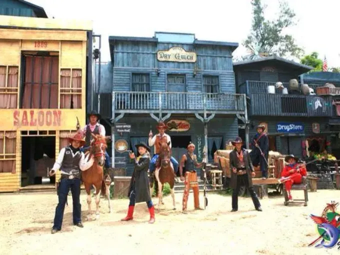 Espectáculo de acrobacias de vaqueros de Hollywood